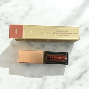 Stila Shimmer & Glow Liquid Eyeshadow in Pigalle new!